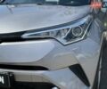 Серый Тойота C-HR, объемом двигателя 1.2 л и пробегом 172 тыс. км за 18000 $, фото 5 на Automoto.ua