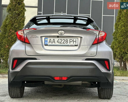 Сірий Тойота C-HR, об'ємом двигуна 1.2 л та пробігом 42 тис. км за 18950 $, фото 48 на Automoto.ua