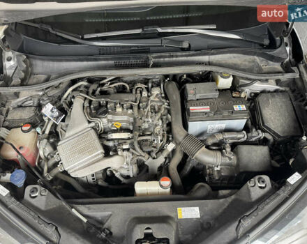 Серый Тойота C-HR, объемом двигателя 1.2 л и пробегом 82 тыс. км за 21800 $, фото 14 на Automoto.ua