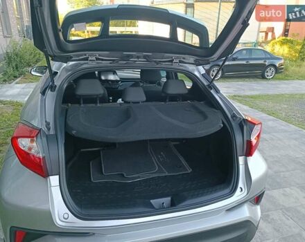 Тойота C-HR 2016 у Львові на Automoto.ua Сірий Тойота C-HR, об'ємом двигуна 1.2 л та пробігом 96 тис. км за 17500 $, фото 22 на Automoto.ua