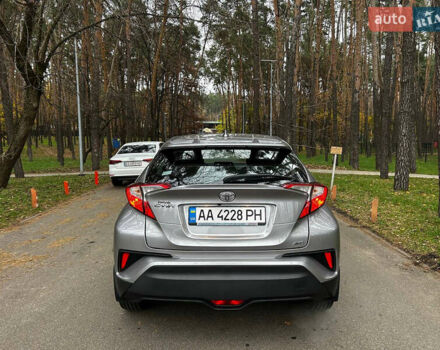 Сірий Тойота C-HR, об'ємом двигуна 1.2 л та пробігом 42 тис. км за 20000 $, фото 5 на Automoto.ua