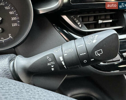 Сірий Тойота C-HR, об'ємом двигуна 1.2 л та пробігом 42 тис. км за 18950 $, фото 91 на Automoto.ua