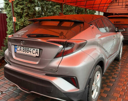 Серый Тойота C-HR, объемом двигателя 1.2 л и пробегом 115 тыс. км за 16300 $, фото 3 на Automoto.ua
