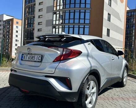 Серый Тойота C-HR, объемом двигателя 1.2 л и пробегом 126 тыс. км за 17999 $, фото 5 на Automoto.ua