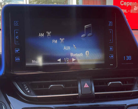 Серый Тойота C-HR, объемом двигателя 1.2 л и пробегом 92 тыс. км за 19116 $, фото 13 на Automoto.ua