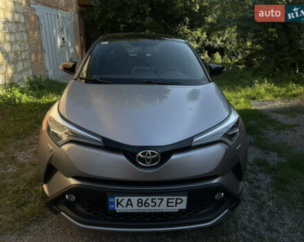 Сірий Тойота C-HR, об'ємом двигуна 1.2 л та пробігом 72 тис. км за 20000 $, фото 2 на Automoto.ua