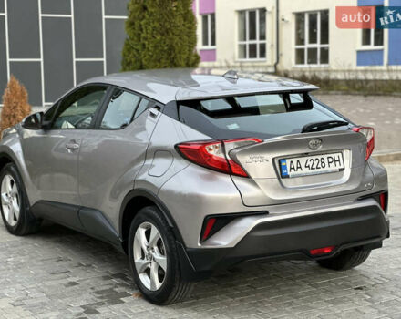 Сірий Тойота C-HR, об'ємом двигуна 1.2 л та пробігом 42 тис. км за 18950 $, фото 53 на Automoto.ua