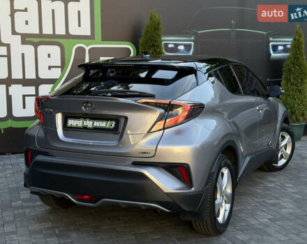 Сірий Тойота C-HR, об'ємом двигуна 1.2 л та пробігом 88 тис. км за 18000 $, фото 54 на Automoto.ua