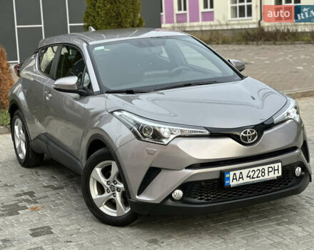 Сірий Тойота C-HR, об'ємом двигуна 1.2 л та пробігом 42 тис. км за 18950 $, фото 12 на Automoto.ua