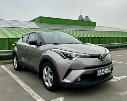 Серый Тойота C-HR, объемом двигателя 1.2 л и пробегом 86 тыс. км за 18600 $, фото 45 на Automoto.ua