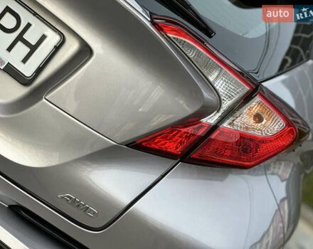 Сірий Тойота C-HR, об'ємом двигуна 1.2 л та пробігом 42 тис. км за 18950 $, фото 58 на Automoto.ua