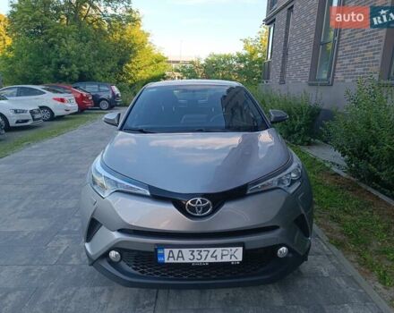 Тойота C-HR 2016 у Львові на Automoto.ua Сірий Тойота C-HR, об'ємом двигуна 1.2 л та пробігом 96 тис. км за 17500 $, фото 9 на Automoto.ua