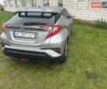 Серый Тойота C-HR, объемом двигателя 1.2 л и пробегом 137 тыс. км за 17500 $, фото 2 на Automoto.ua