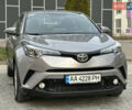 Сірий Тойота C-HR, об'ємом двигуна 1.2 л та пробігом 42 тис. км за 18950 $, фото 2 на Automoto.ua