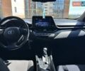 Серый Тойота C-HR, объемом двигателя 1.2 л и пробегом 126 тыс. км за 17999 $, фото 13 на Automoto.ua