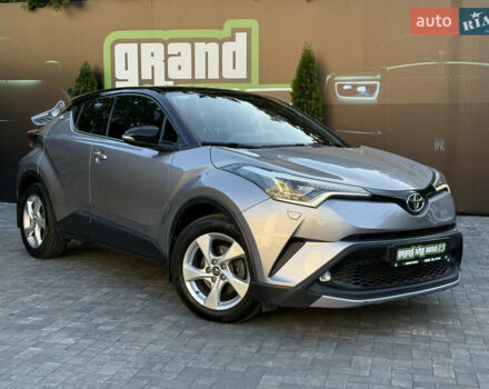 Сірий Тойота C-HR, об'ємом двигуна 1.2 л та пробігом 88 тис. км за 18000 $, фото 5 на Automoto.ua