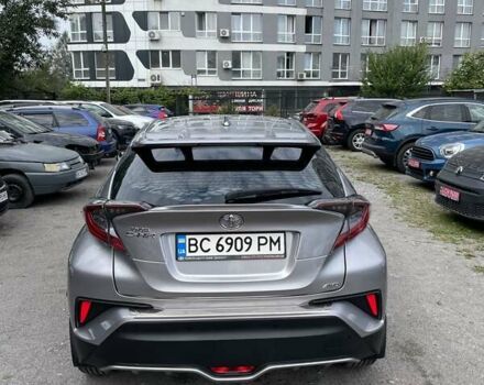Серый Тойота C-HR, объемом двигателя 1.2 л и пробегом 58 тыс. км за 18200 $, фото 5 на Automoto.ua