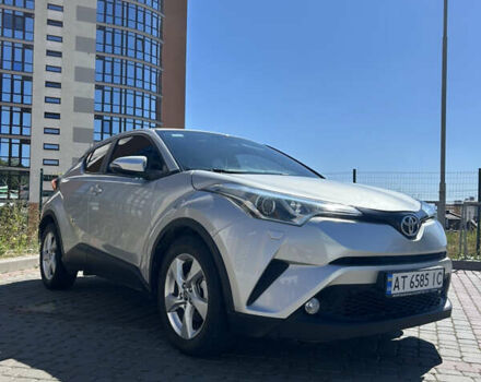 Серый Тойота C-HR, объемом двигателя 1.2 л и пробегом 126 тыс. км за 17999 $, фото 8 на Automoto.ua