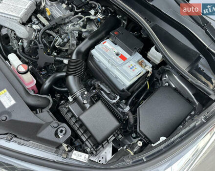 Сірий Тойота C-HR, об'ємом двигуна 1.2 л та пробігом 42 тис. км за 18950 $, фото 143 на Automoto.ua