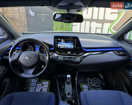 Сірий Тойота C-HR, об'ємом двигуна 1.2 л та пробігом 88 тис. км за 18000 $, фото 31 на Automoto.ua