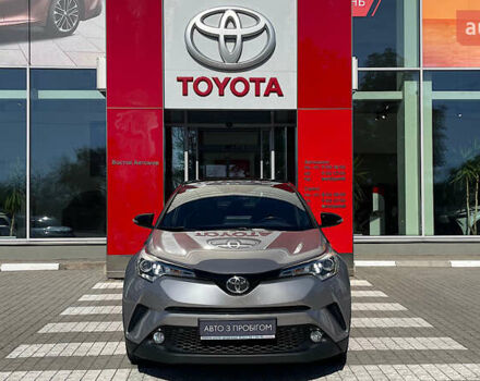 Серый Тойота C-HR, объемом двигателя 1.2 л и пробегом 92 тыс. км за 19462 $, фото 4 на Automoto.ua