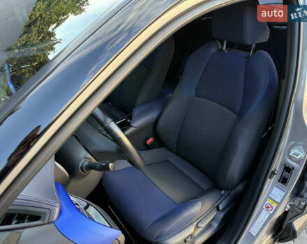 Сірий Тойота C-HR, об'ємом двигуна 1.2 л та пробігом 88 тис. км за 18000 $, фото 41 на Automoto.ua