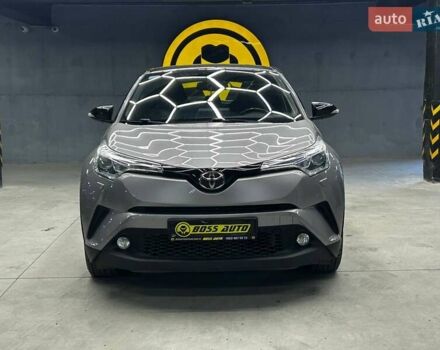 Серый Тойота C-HR, объемом двигателя 1.2 л и пробегом 41 тыс. км за 23000 $, фото 1 на Automoto.ua