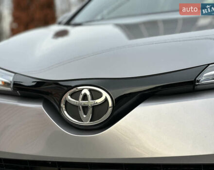 Сірий Тойота C-HR, об'ємом двигуна 1.2 л та пробігом 42 тис. км за 18950 $, фото 29 на Automoto.ua