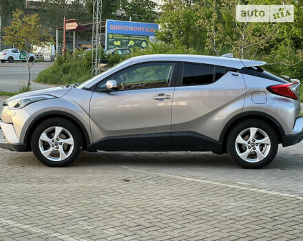 Серый Тойота C-HR, объемом двигателя 1.2 л и пробегом 162 тыс. км за 19500 $, фото 6 на Automoto.ua