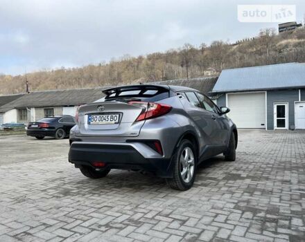 Сірий Тойота C-HR, об'ємом двигуна 1.2 л та пробігом 72 тис. км за 19500 $, фото 4 на Automoto.ua