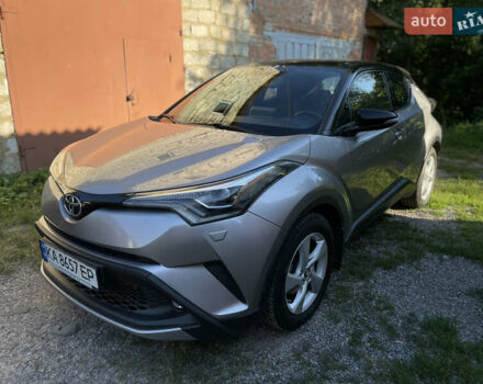 Сірий Тойота C-HR, об'ємом двигуна 1.2 л та пробігом 72 тис. км за 20000 $, фото 1 на Automoto.ua