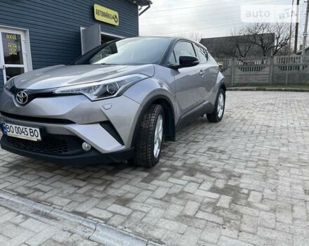 Сірий Тойота C-HR, об'ємом двигуна 1.2 л та пробігом 72 тис. км за 19500 $, фото 2 на Automoto.ua