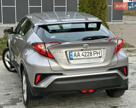 Сірий Тойота C-HR, об'ємом двигуна 1.2 л та пробігом 42 тис. км за 18950 $, фото 76 на Automoto.ua