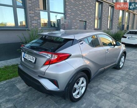Тойота C-HR 2016 у Львові на Automoto.ua Сірий Тойота C-HR, об'ємом двигуна 1.2 л та пробігом 96 тис. км за 17500 $, фото 2 на Automoto.ua
