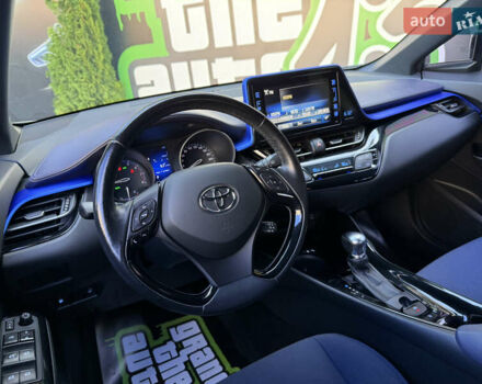 Сірий Тойота C-HR, об'ємом двигуна 1.2 л та пробігом 88 тис. км за 18000 $, фото 21 на Automoto.ua