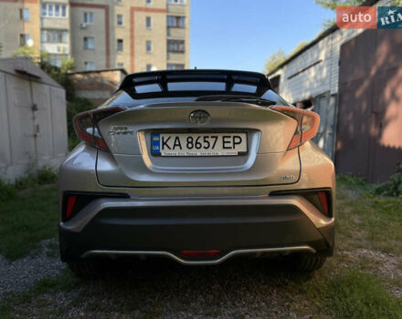 Сірий Тойота C-HR, об'ємом двигуна 1.2 л та пробігом 72 тис. км за 20000 $, фото 6 на Automoto.ua
