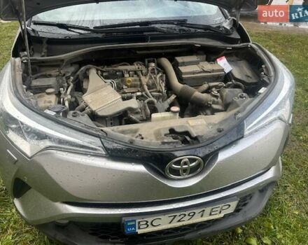 Серый Тойота C-HR, объемом двигателя 1.2 л и пробегом 137 тыс. км за 17500 $, фото 13 на Automoto.ua