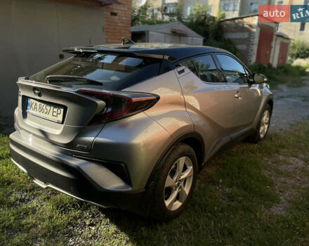 Сірий Тойота C-HR, об'ємом двигуна 1.2 л та пробігом 72 тис. км за 20000 $, фото 3 на Automoto.ua