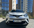 Серый Тойота C-HR, объемом двигателя 1.2 л и пробегом 126 тыс. км за 17999 $, фото 9 на Automoto.ua