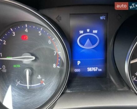 Серый Тойота C-HR, объемом двигателя 1.2 л и пробегом 58 тыс. км за 18200 $, фото 20 на Automoto.ua