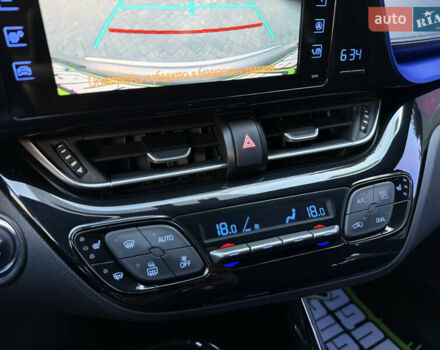 Сірий Тойота C-HR, об'ємом двигуна 1.2 л та пробігом 88 тис. км за 18000 $, фото 35 на Automoto.ua