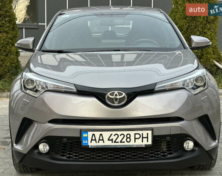 Сірий Тойота C-HR, об'ємом двигуна 1.2 л та пробігом 42 тис. км за 18950 $, фото 10 на Automoto.ua