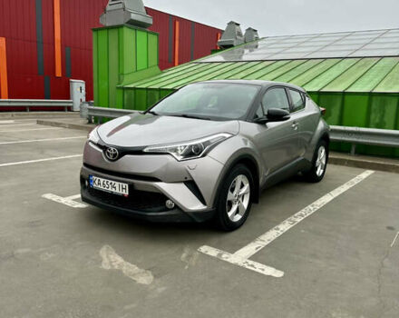 Серый Тойота C-HR, объемом двигателя 1.2 л и пробегом 86 тыс. км за 18600 $, фото 16 на Automoto.ua