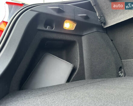 Сірий Тойота C-HR, об'ємом двигуна 1.2 л та пробігом 42 тис. км за 18950 $, фото 137 на Automoto.ua