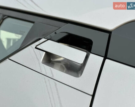 Сірий Тойота C-HR, об'ємом двигуна 1.2 л та пробігом 42 тис. км за 18950 $, фото 62 на Automoto.ua