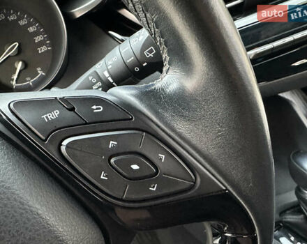 Сірий Тойота C-HR, об'ємом двигуна 1.2 л та пробігом 42 тис. км за 18950 $, фото 92 на Automoto.ua