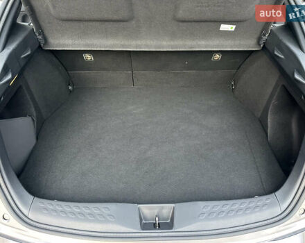 Сірий Тойота C-HR, об'ємом двигуна 1.2 л та пробігом 42 тис. км за 18950 $, фото 136 на Automoto.ua