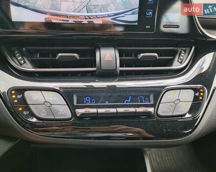 Тойота C-HR 2016 у Львові на Automoto.ua Сірий Тойота C-HR, об'ємом двигуна 1.2 л та пробігом 96 тис. км за 17500 $, фото 15 на Automoto.ua