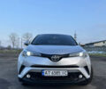 Серый Тойота C-HR, объемом двигателя 1.2 л и пробегом 122 тыс. км за 18250 $, фото 10 на Automoto.ua