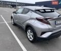 Серый Тойота C-HR, объемом двигателя 1.2 л и пробегом 55 тыс. км за 23200 $, фото 6 на Automoto.ua
